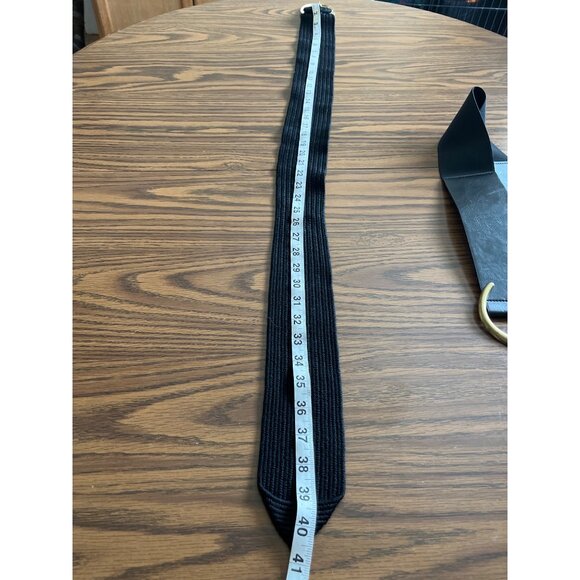 Black stretch belts with gold tone buckles set of two size S/M - Picture 4 of 6